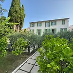 Old Town-exceptional Apartment-in Absolute Calm Apartment Antibes