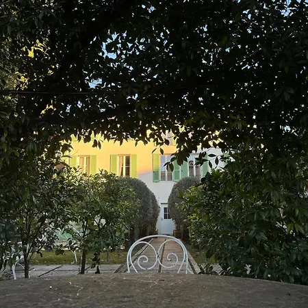 Old Town-exceptional Apartment-in Absolute Calm Appartamento