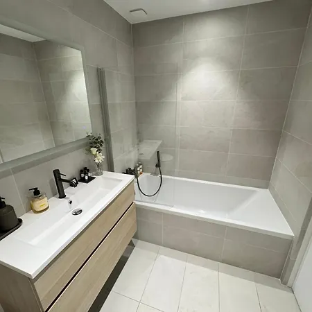 Old Town-exceptional Apartment-in Absolute Calm أنتيب