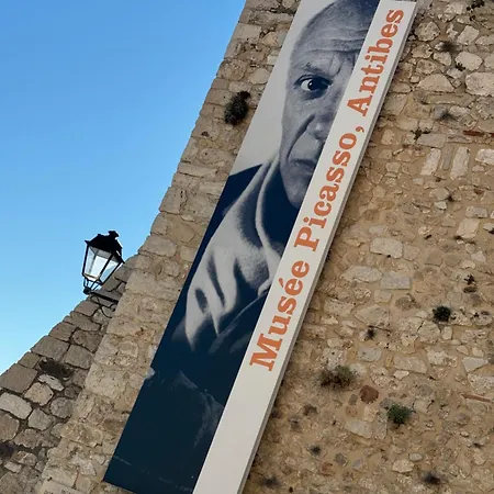 Old Town-exceptional Apartment-in Absolute Calm Appartamento Antibes