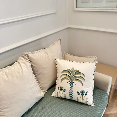 Old Town-exceptional Apartment-in Absolute Calm * أنتيب