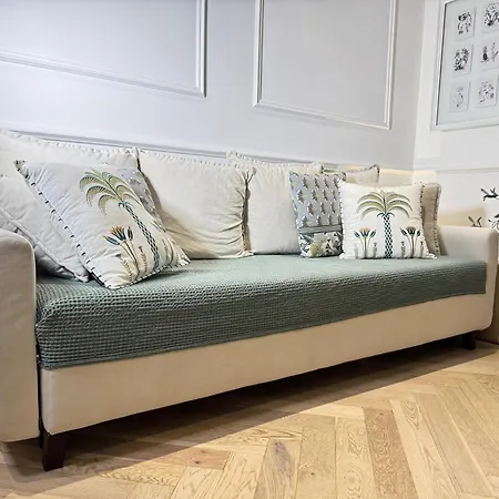 Old Town-exceptional Apartment-in Absolute Calm アンティーブ