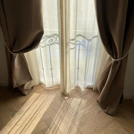 Old Town-exceptional Apartment-in Absolute Calm * أنتيب
