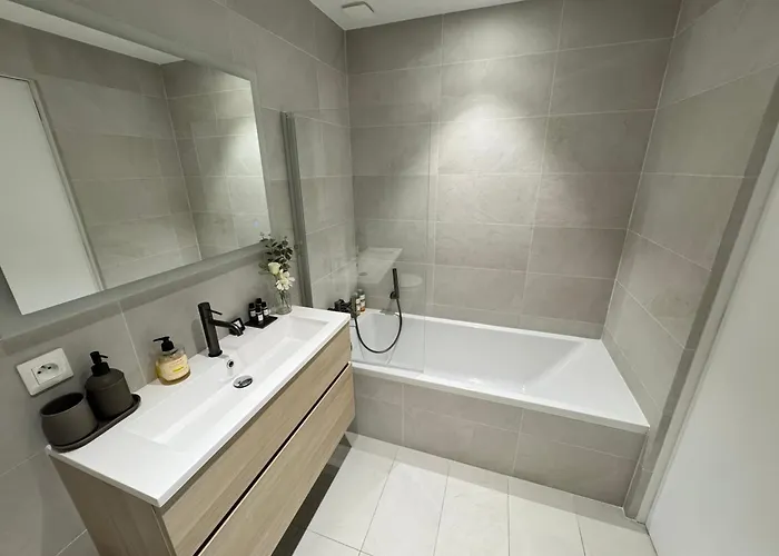 Old Town-exceptional Apartment-in Absolute Calm アンティーブ